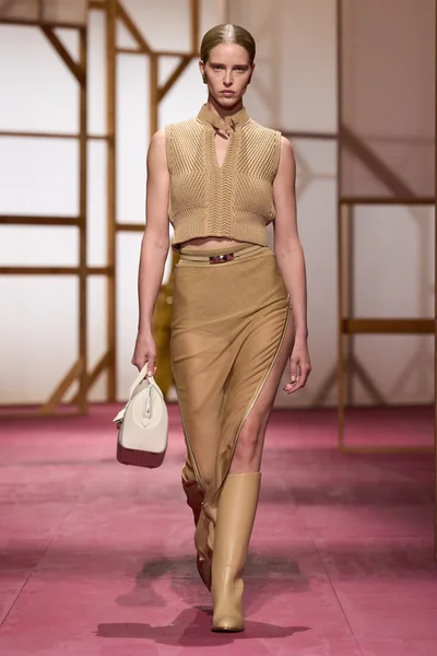 Look 21